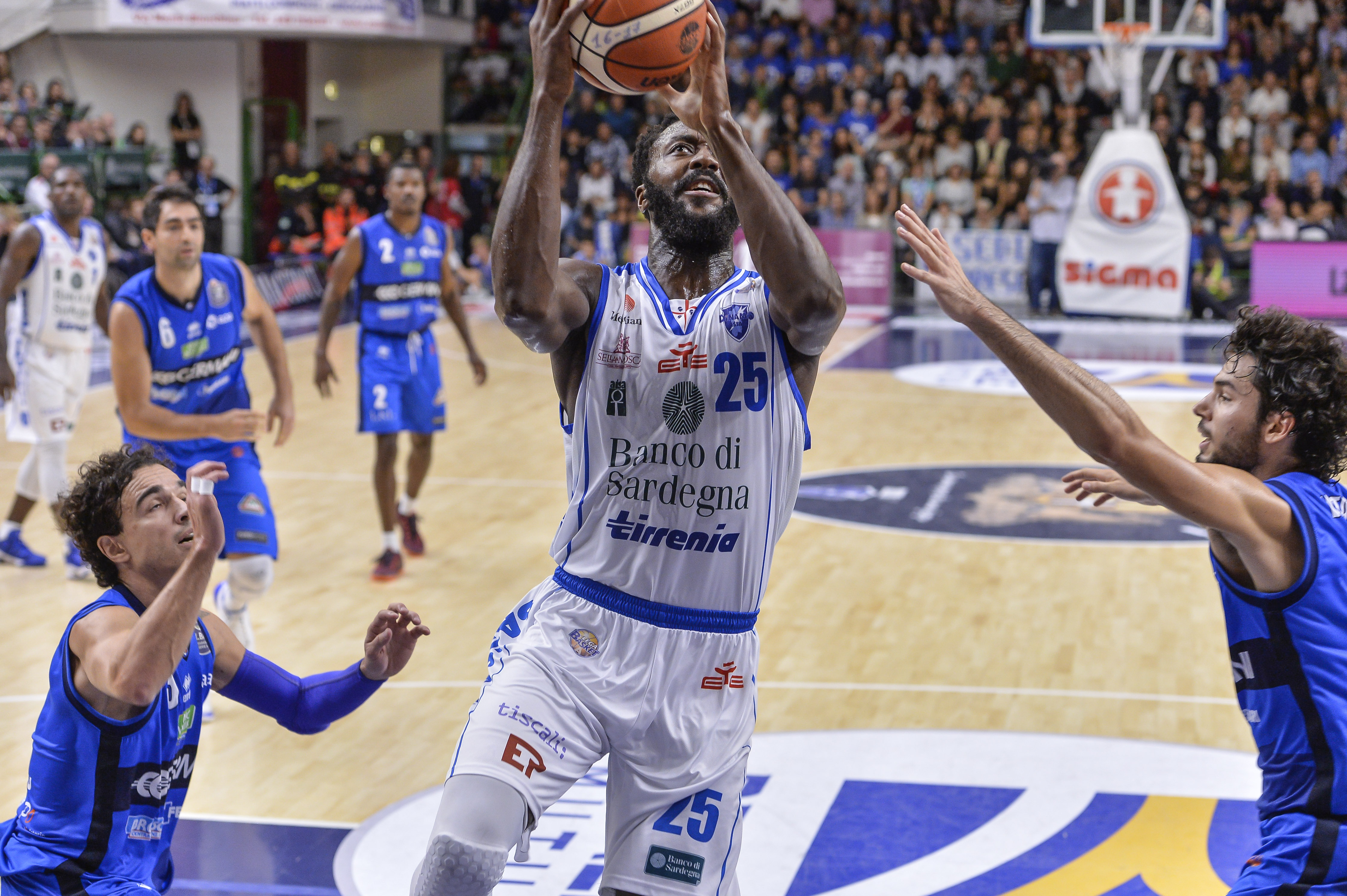 Gabriel Olaseni
Dinamo Banco di Sardegna Sassari - Germani Basket Brescia Leonessa
Lega Basket Seire A 2016/2017
Sassari 15/10/2016
Foto Ciamillo-Castoria