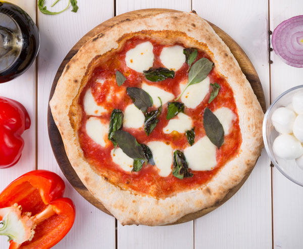 Pizza Napoletana. 📷 AdobeStock | Duke