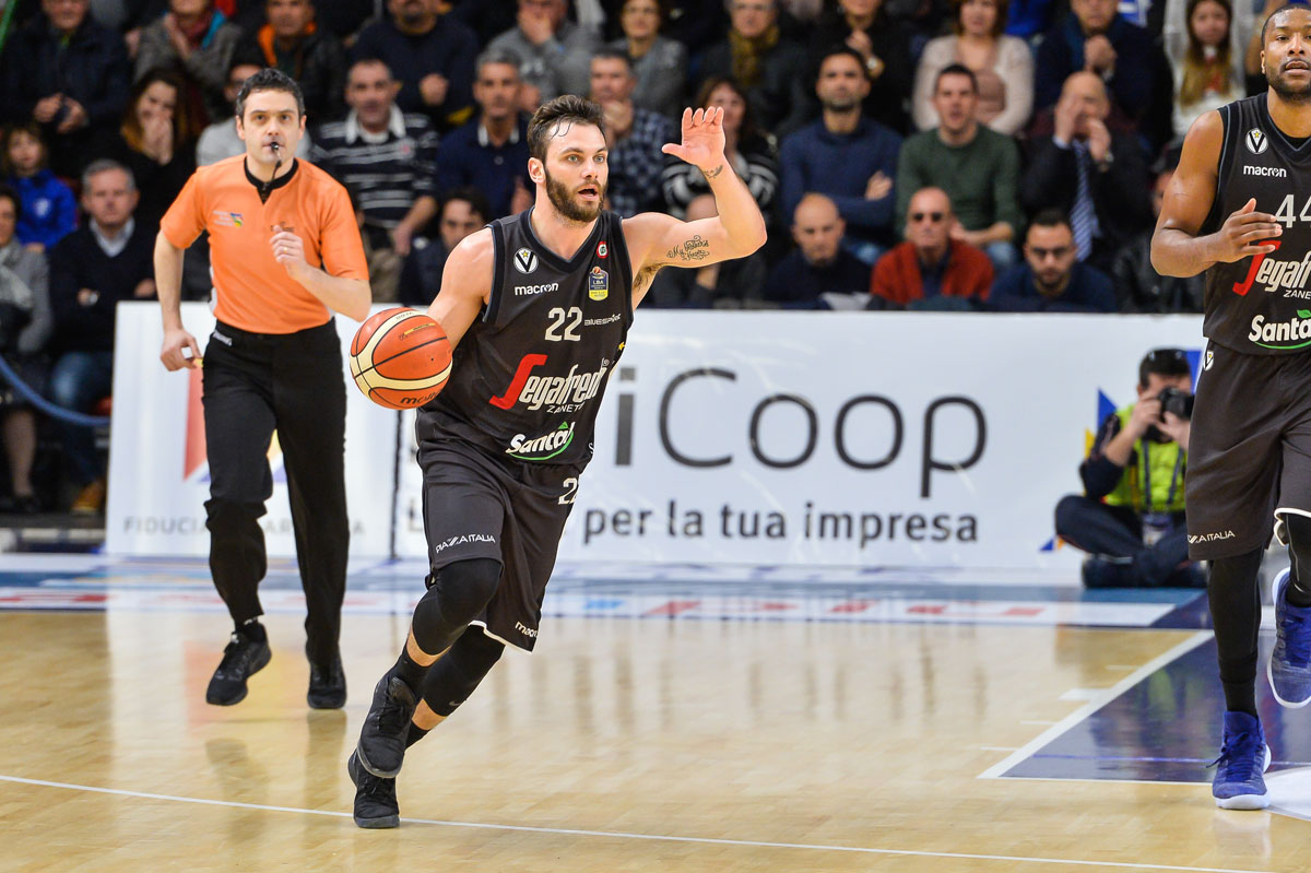 Stefano Gentile
Banco di Sardegna Dinamo Sassari - Virtus Segafredo Bologna
Legabasket Serie A LBA PosteMobile 2017/2018
Sassari, 11/02/2018
Foto L.Canu / Ciamillo-Castoria