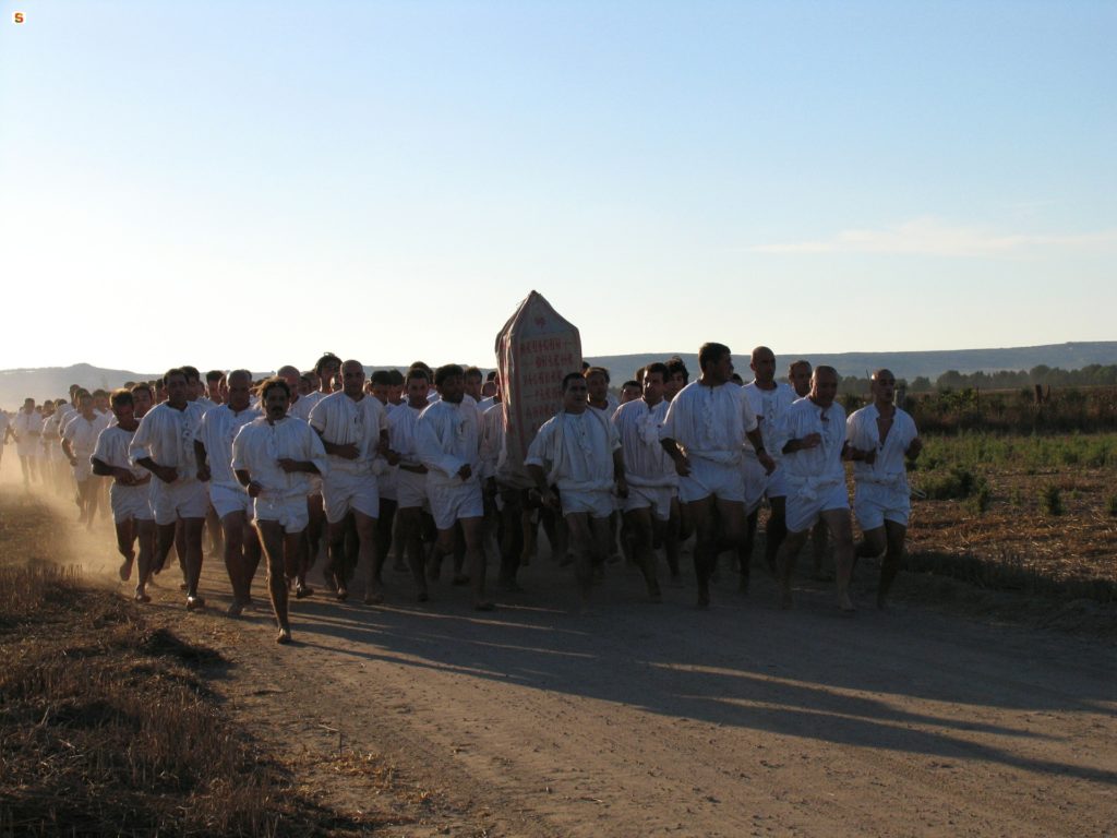 La Corsa degli Scalzi a San Salvatore di Sinis (Cabras)