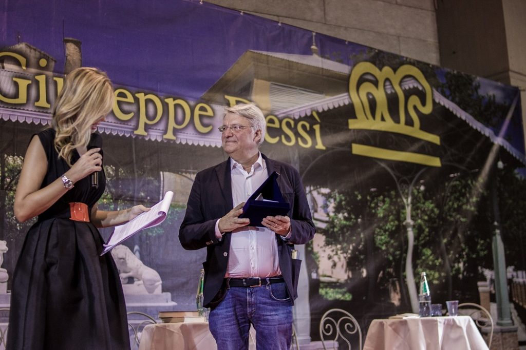 Alberto Bertoni riceve il Premio Dessì (2018) per la Poesia. ? Luisa Cuccu & Tosc@no