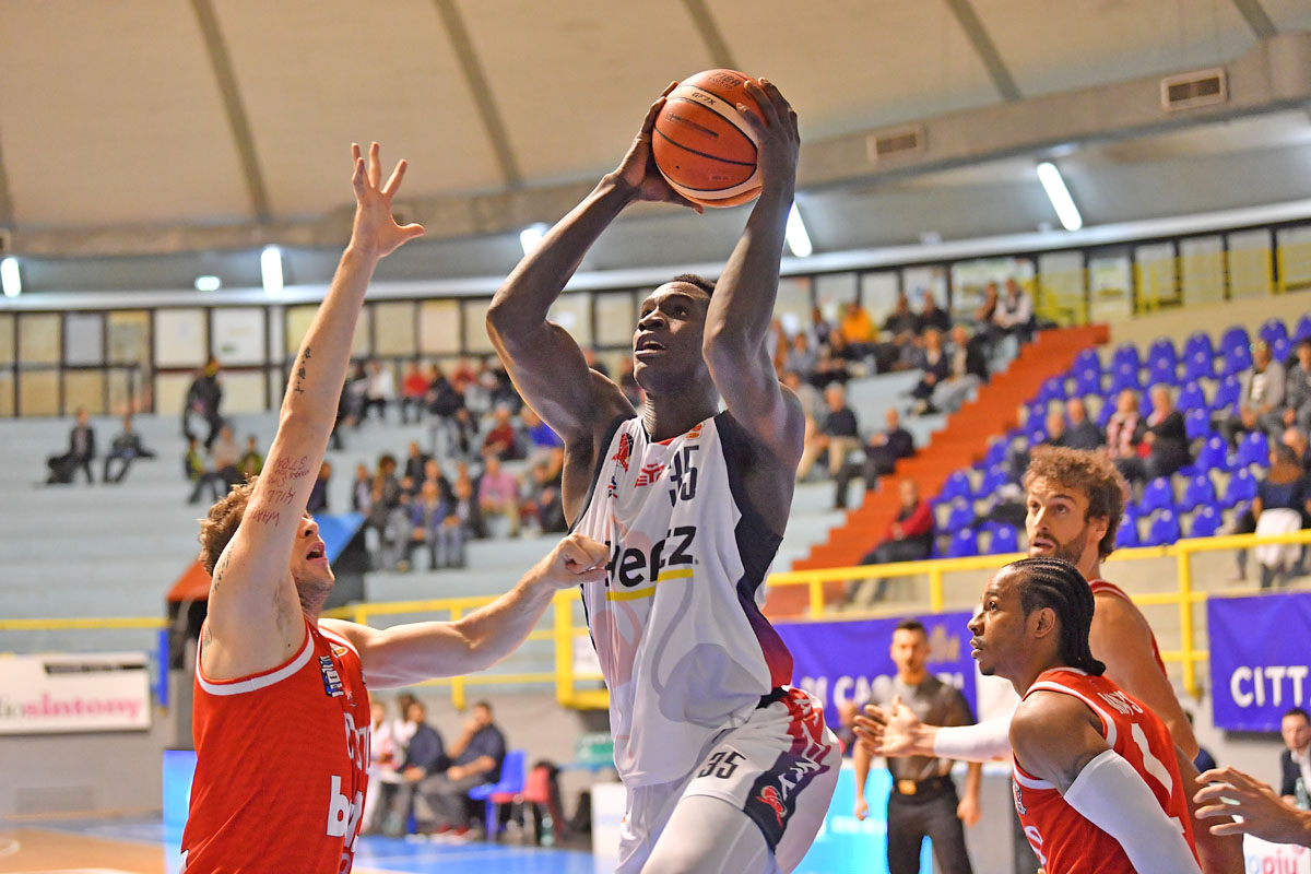 Ousmane Diop. Foto Roberto Tronci