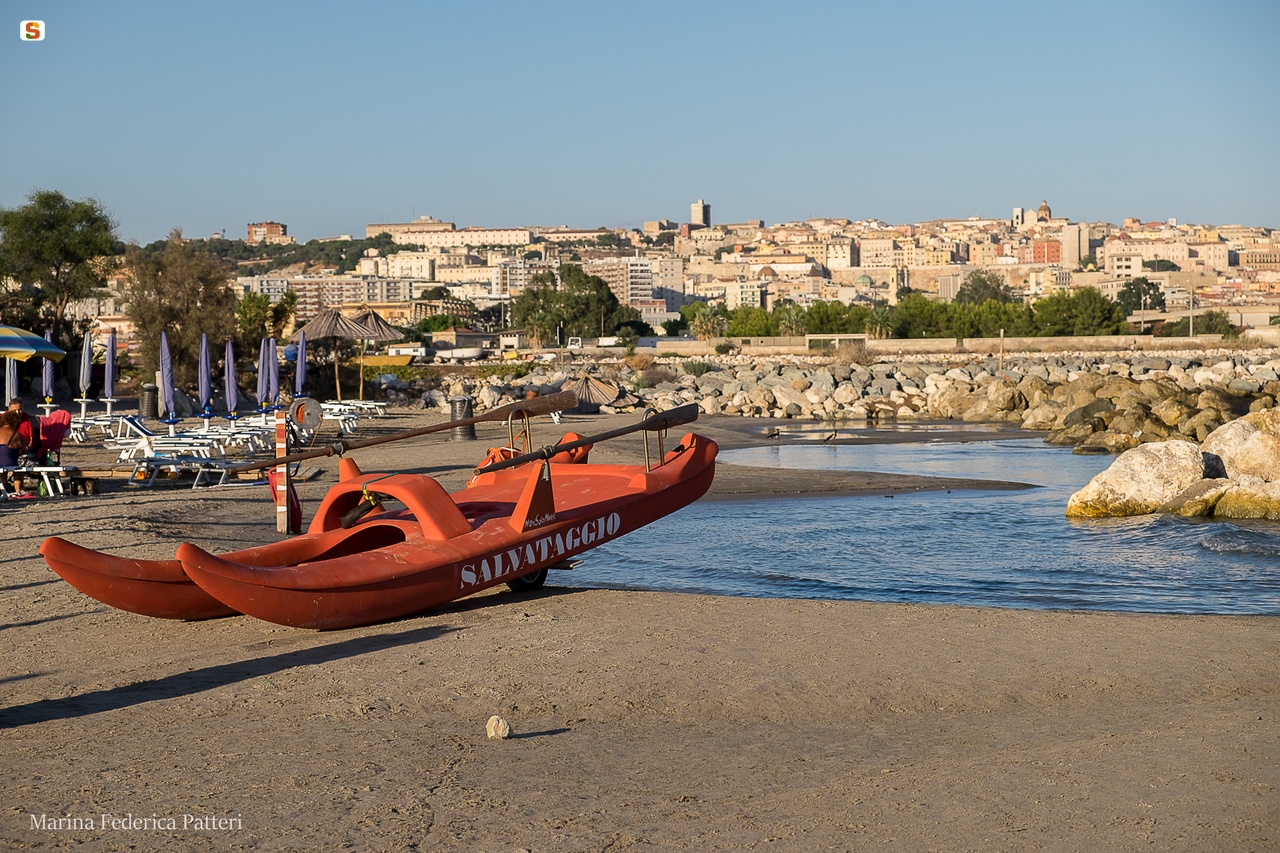 Cagliari vista dalla spiaggia di Giorgino
