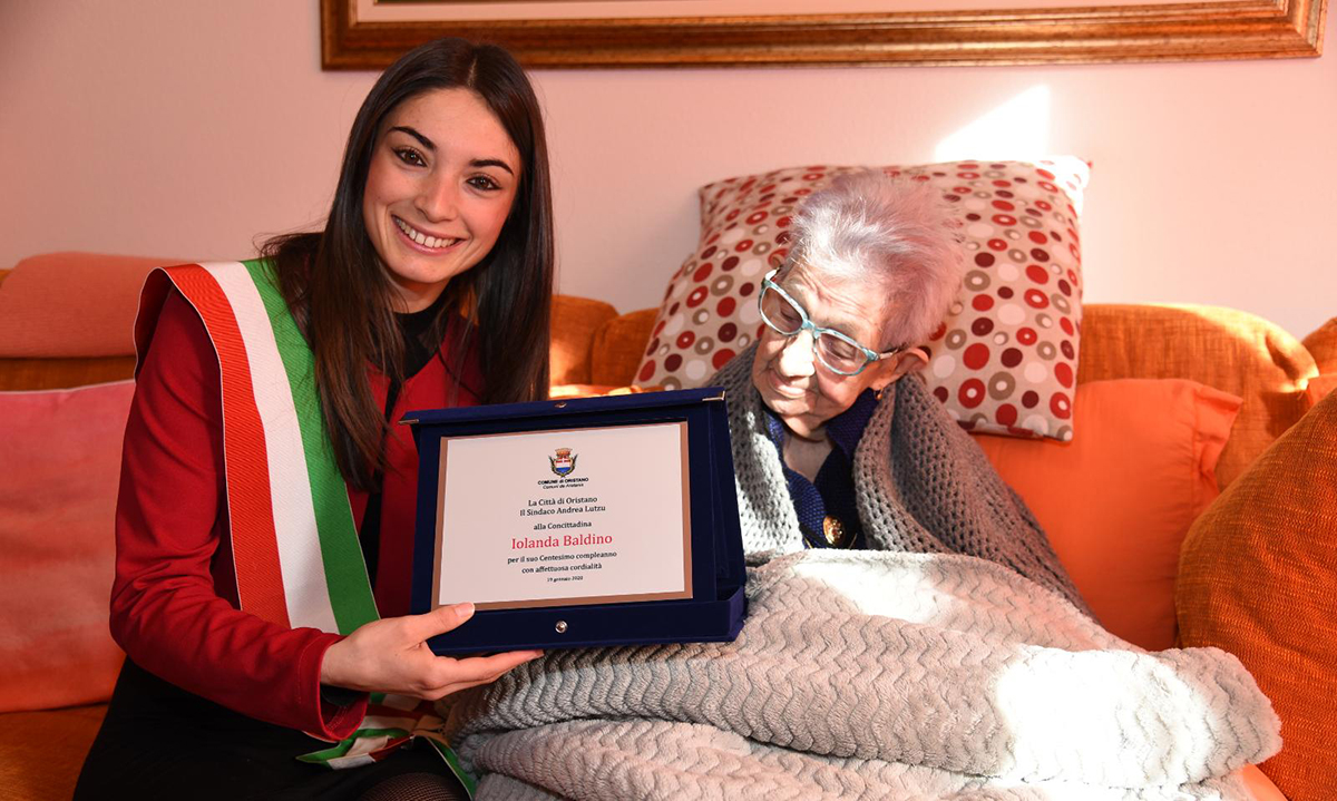 Iolanda Baldino e l'Assessore Carmen Murru - foto di Santino Virdis