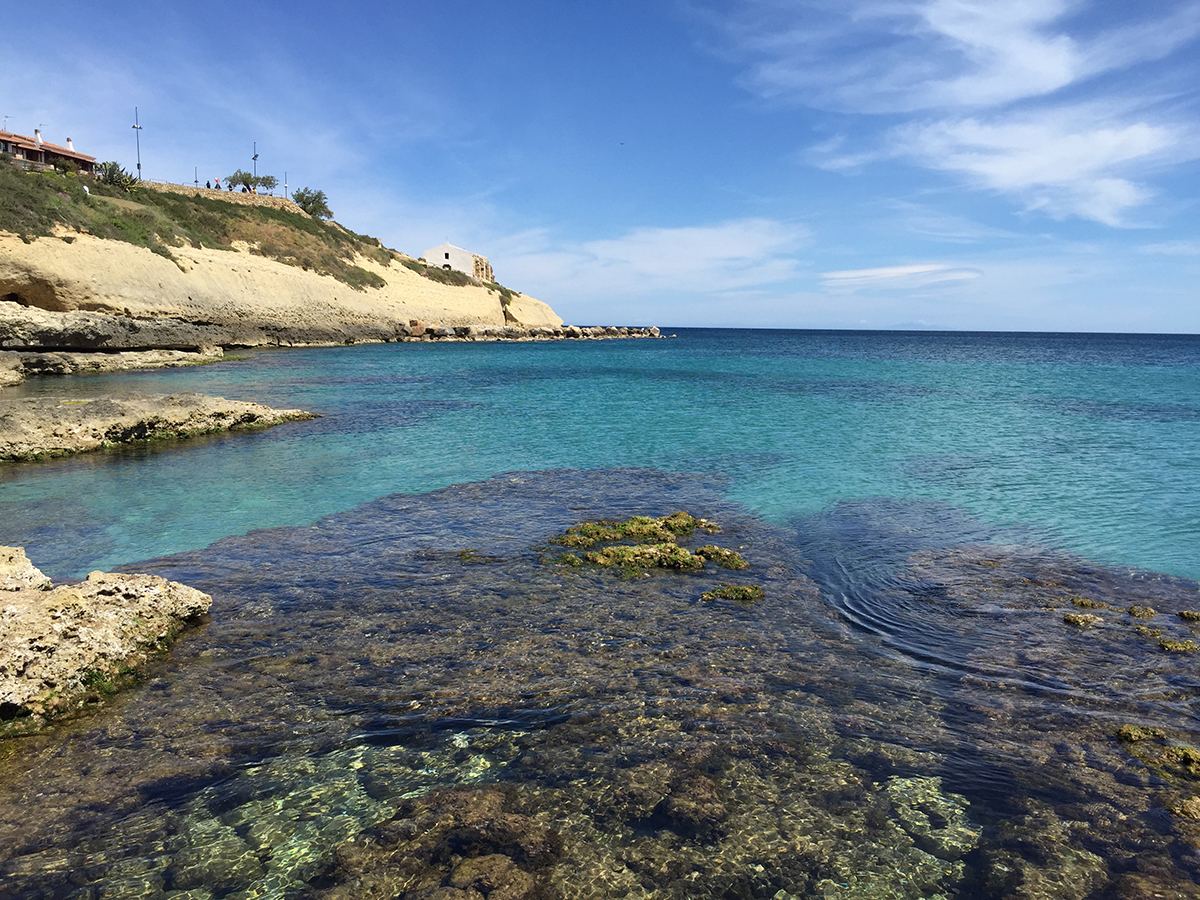 Porto Torres, spiaggia e chiesa di Balai. Foto Samuele Schirra