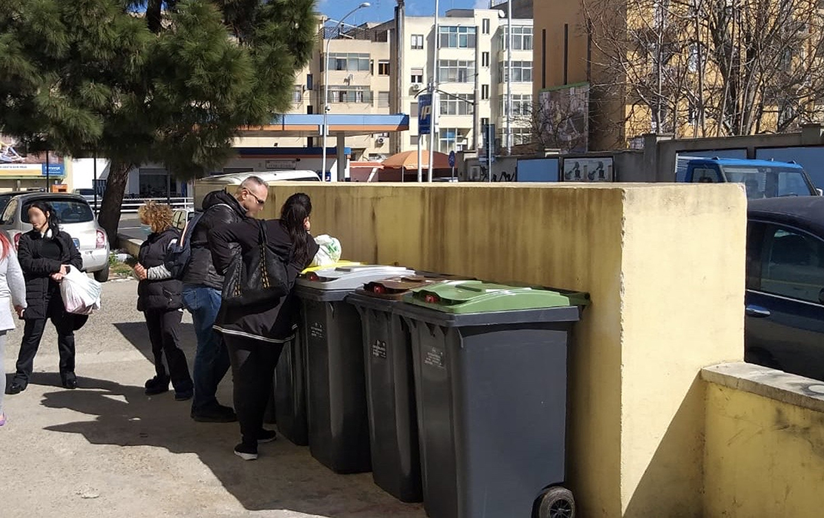 Conferimento differenziato dei rifiuti Cagliari