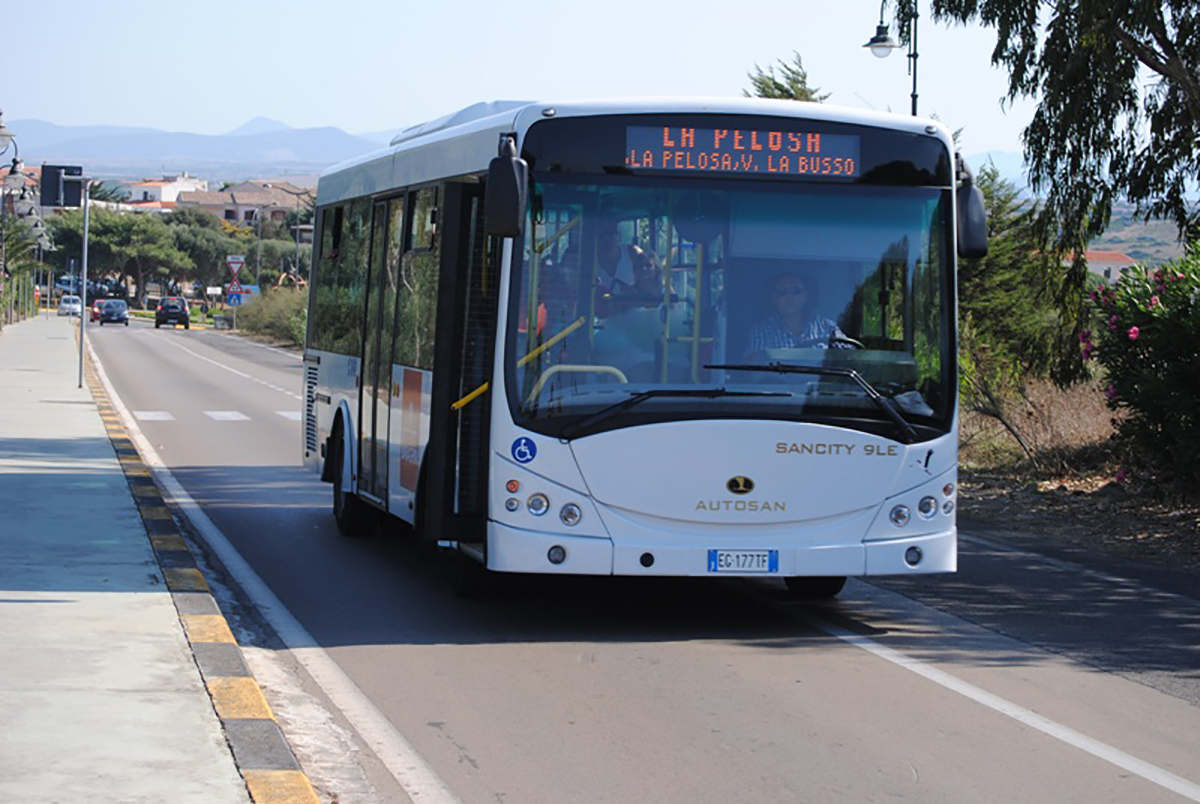 Bus navetta Pelosa stintino