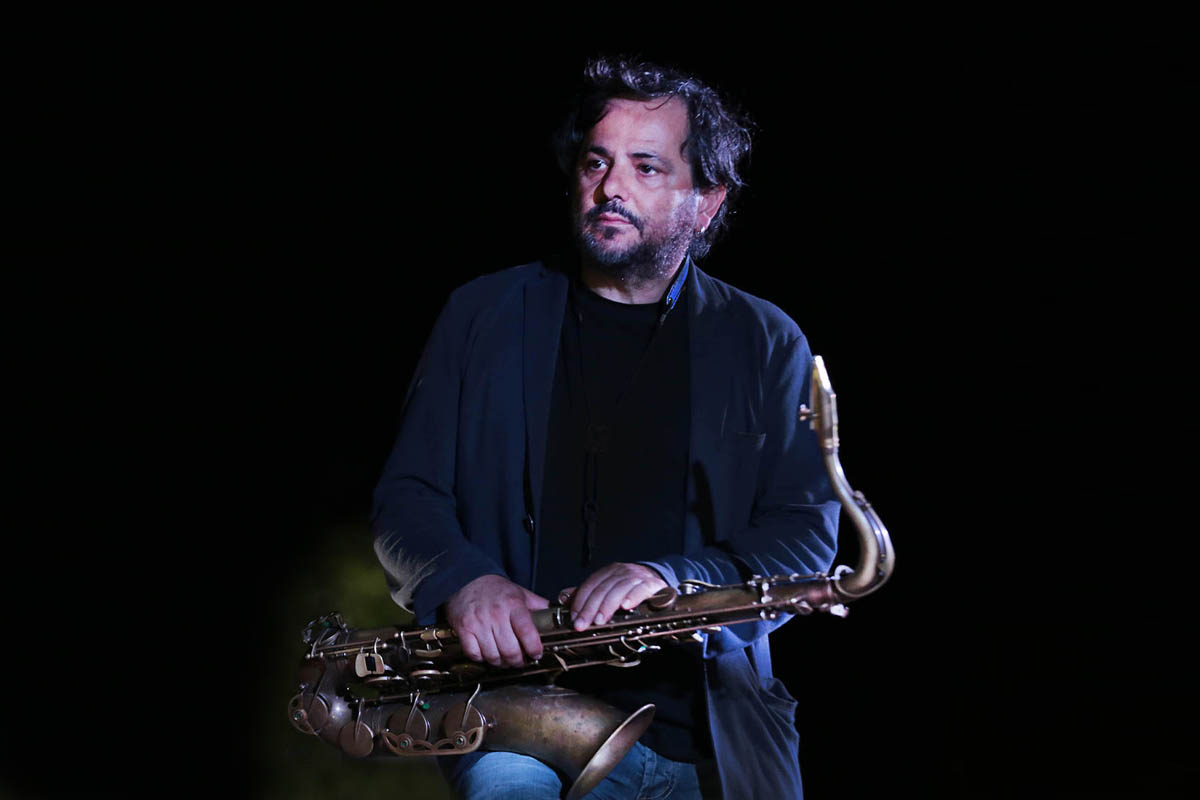 Enzo Favata. ? Gabriele Doppiu