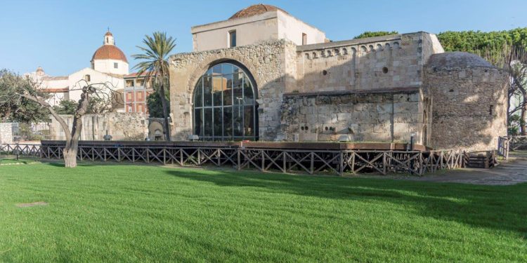 Basilica di San Saturnino - Giardino