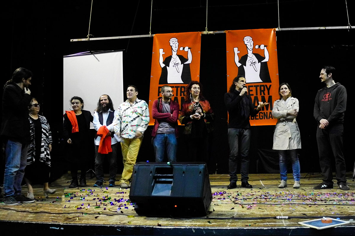 Un momento della Finale del Poetry Slam Sardegna 2015 ad Ozieri