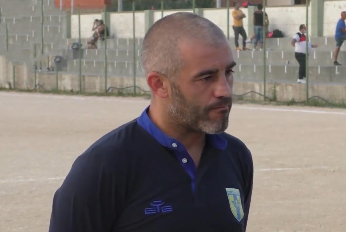L'allenatore della Villacidrese Matteo Congia