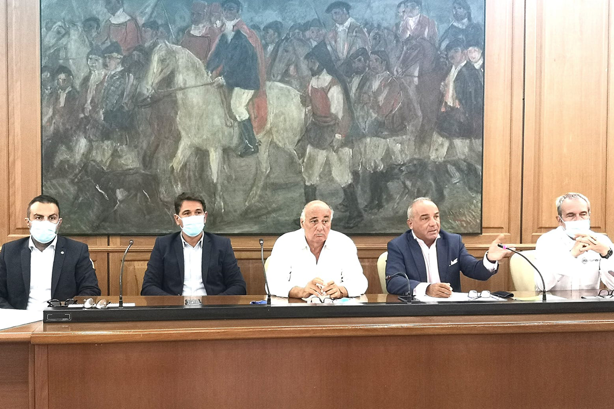 L'incontro tra gli organizzatori e i sindaci in sala Angioy