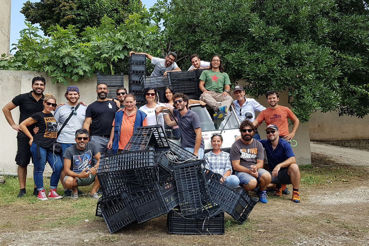 La troupe de “L'uomo del mercato” di Paola Cireddu. 📷 Stefano Cau