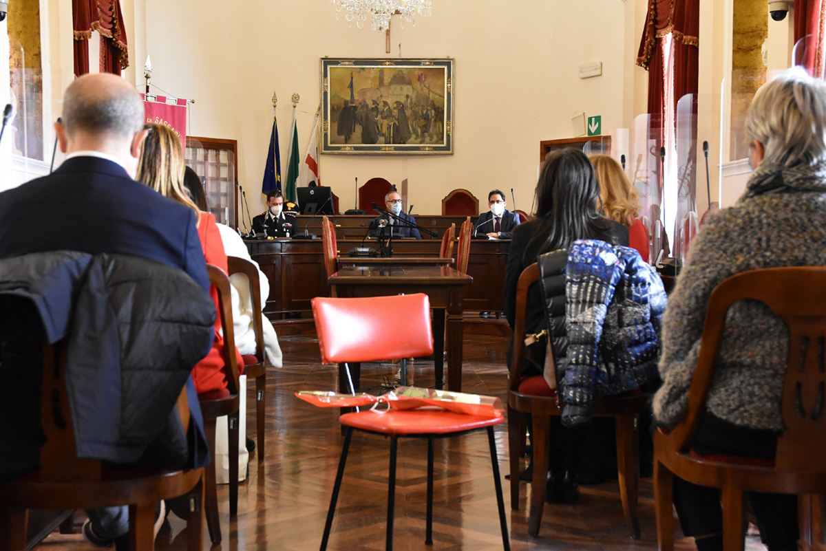 Giornata contro la violenza sulle donne al Consiglio comunale di Sassari del 2020