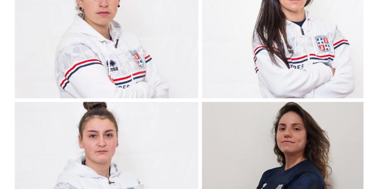 Le neorossoblu: in alto Giulia Redolfi e Adriana Gomes, in basso Gergana Iliycheva e Angela Ruotolo