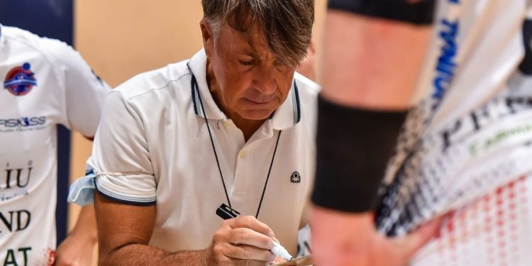 Coach Luigi Passino. ? Claudio Atzori