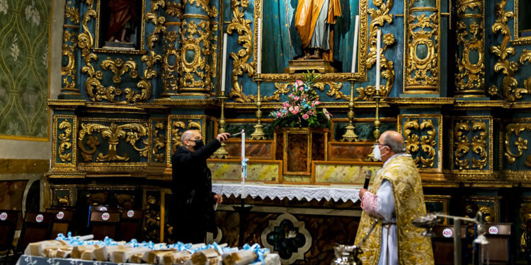 La Candelora del Gremio di San Giuseppe in Cattedrale. Foto Stefano Orrù