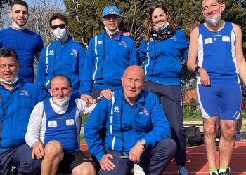 Gli atleti della Sas.Spo con i tecnici Katia Pilia e Antonio Murgia e il dirigente Claudio Secci