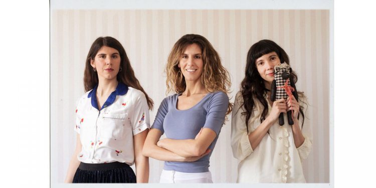 Glomarì (a dx) con Chiara Trancossi e Irene Trancossi sul set di “Fernweh”