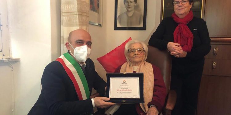 Il vice sindaco Sanna, Silvia Iolanda Salis e Paola Boi