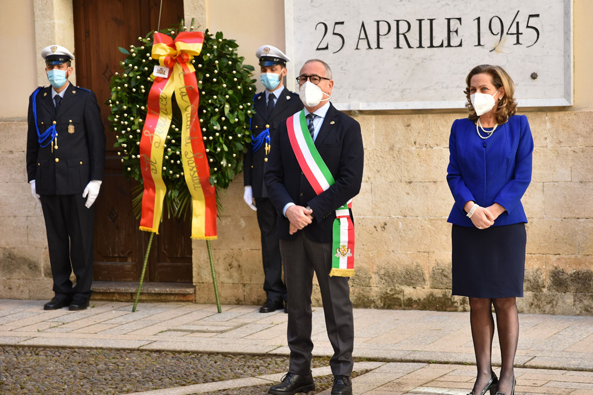 Il sindaco Nanni Campus e la prefetta di Sassari Maria Luisa d’Alessandro