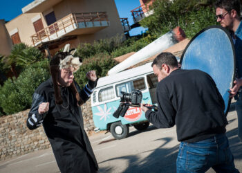 Alberto Salvucci sul set del video "Fumo" di Clementino