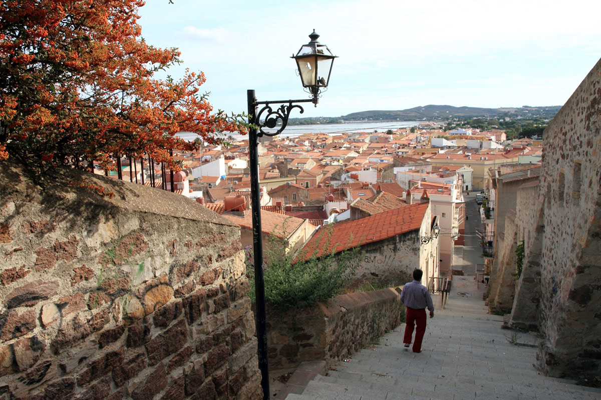 Scorcio di Carloforte. ? Ana del Castillo/Shutterstock. License CC BY-NC-SA