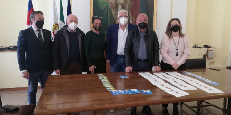 Membri Giunta Tempio e i rappresentanti del Lions Club