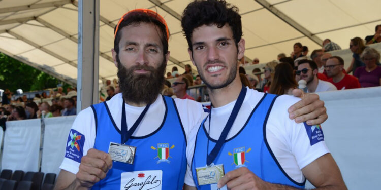 Stefano Oppo e Pietro Ruta con la medaglia d’argento a Lucerna nel 2019. 📷 Mimmo Perna