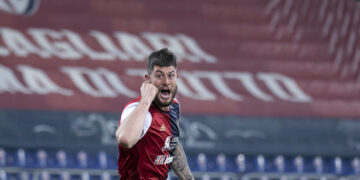 Alberto Cerri esultante dopo il gol al 94' nella partita contro il Parma. ? Cagliari Calcio