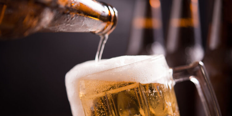 Birra boccale ? it.freepik.com | jcomp