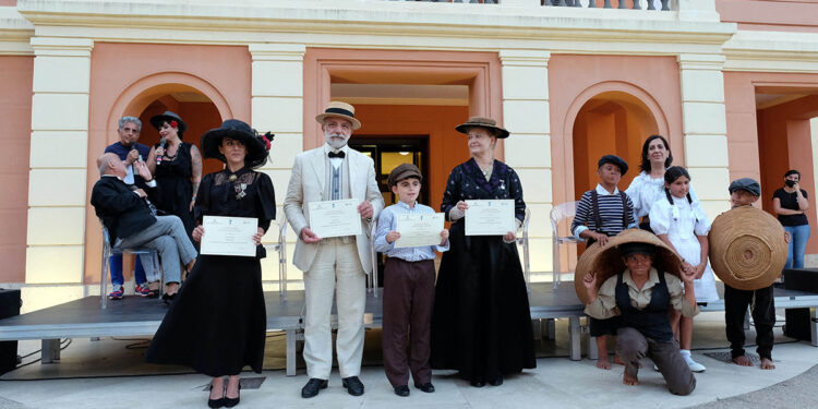 I vincitori del contest cosplay ispirato al romanzo “I delitti della salina” di Francesco Abate. ? Giuseppe Ungari