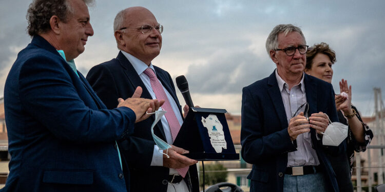 Massimo Galli con Piero Cappuccinelli e il sindaco Antonio Diana