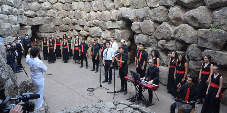 Nuraghe Santu Antine Corale Studentesca ? L. Satta