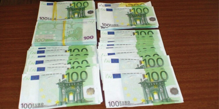 Valuta sequestrata all'aeroporto di Olbia