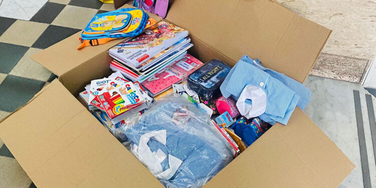 Polizia locale di Sassari materiale scolastico per la scuola di San Donato