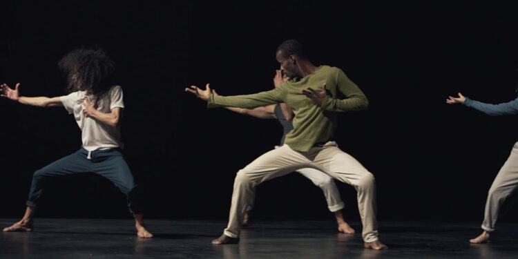 Lo spettacolo di danza contemporanea “Sorakhe”, della compagnia marocchina Hna-Ya