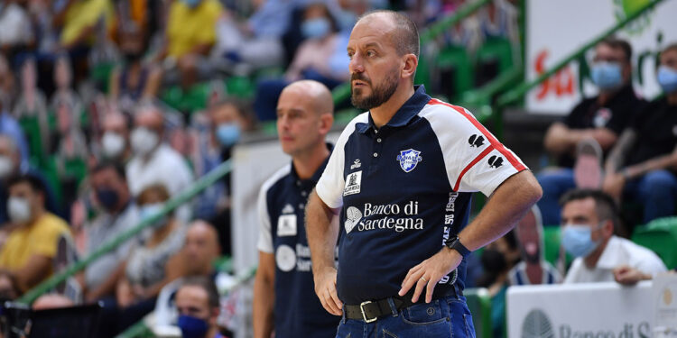 Demis Cavina. ? Luigi Canu