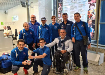 In prima fila Mattia Cardia e Riccardo Campus con il trofeo ed il presidente nazionale FISPES Sandrino Porru