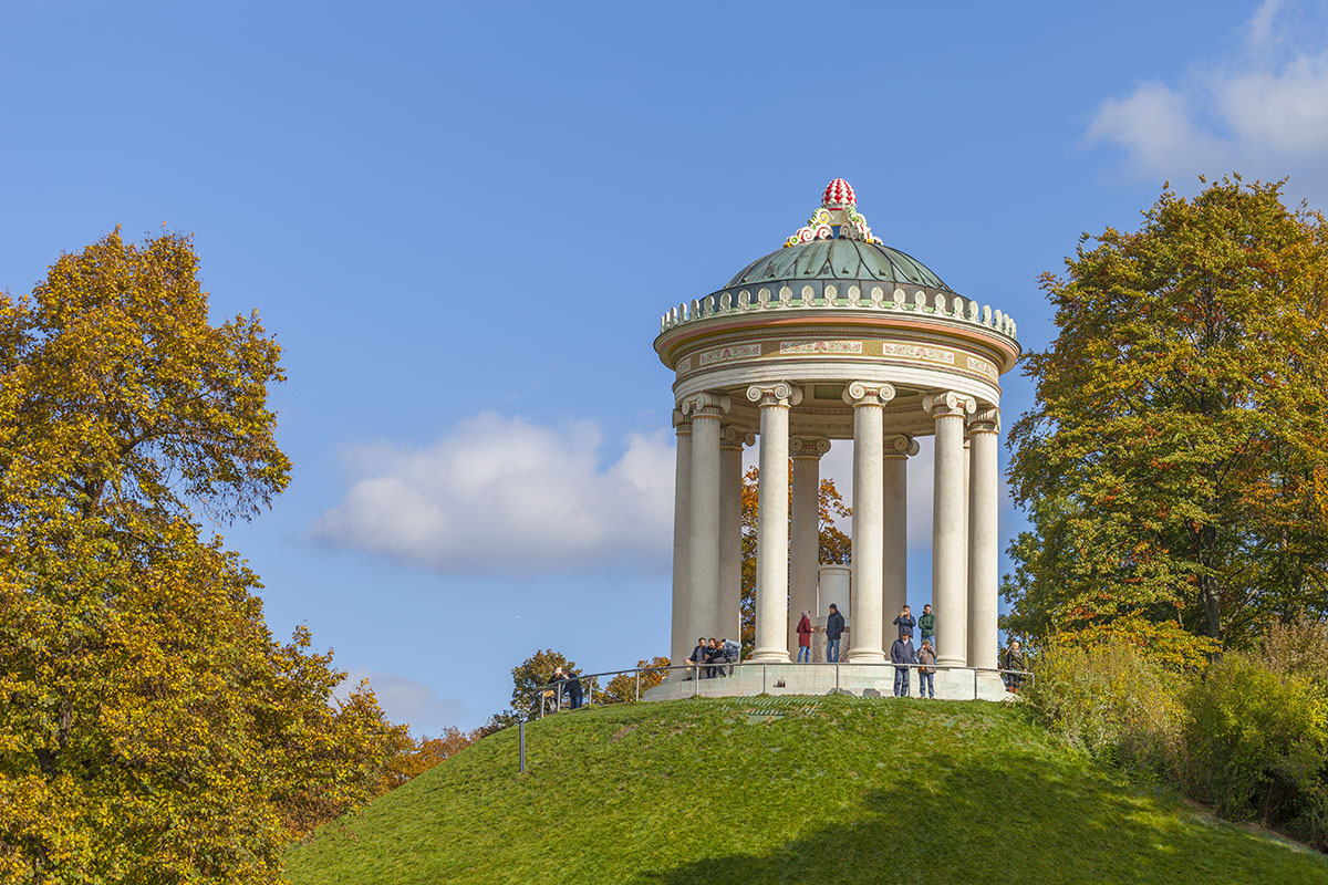 L'Englischer Garten (Giardino inglese), uno dei più grandi parchi pubblici urbani del mondo. ? Adobe Stock | Wilhelm Georg