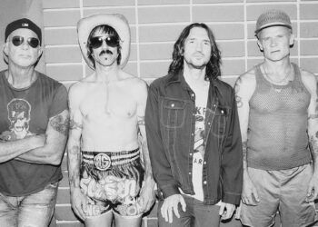 Red Hot Chili Peppers. 📷 Clara Balzary