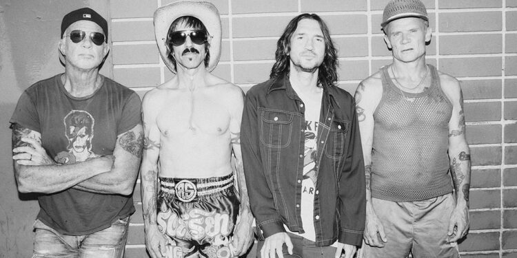 Red Hot Chili Peppers. 📷 Clara Balzary