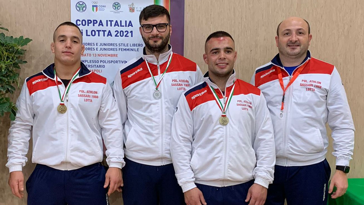 Da destra, Gavino Pazzona, Alessio Vandi, Andrea Pazzona e l’allenatore Gianni Solinas
