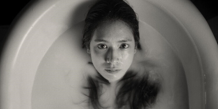 "The Edge of Daybreak" di Taiki Sakpisit
