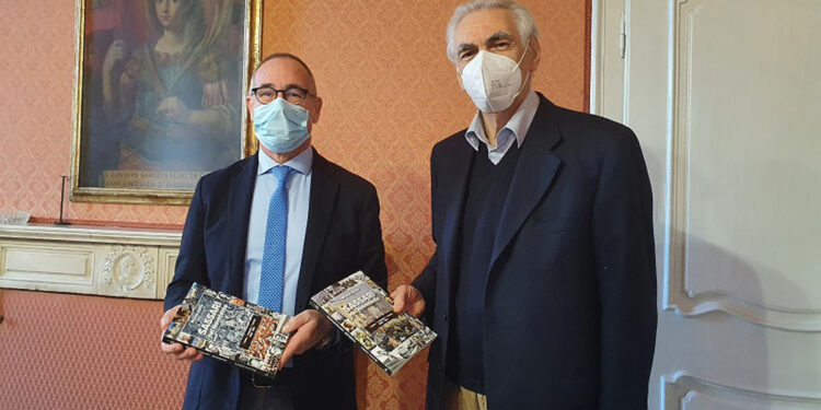 donazione testi Alberto Pinna