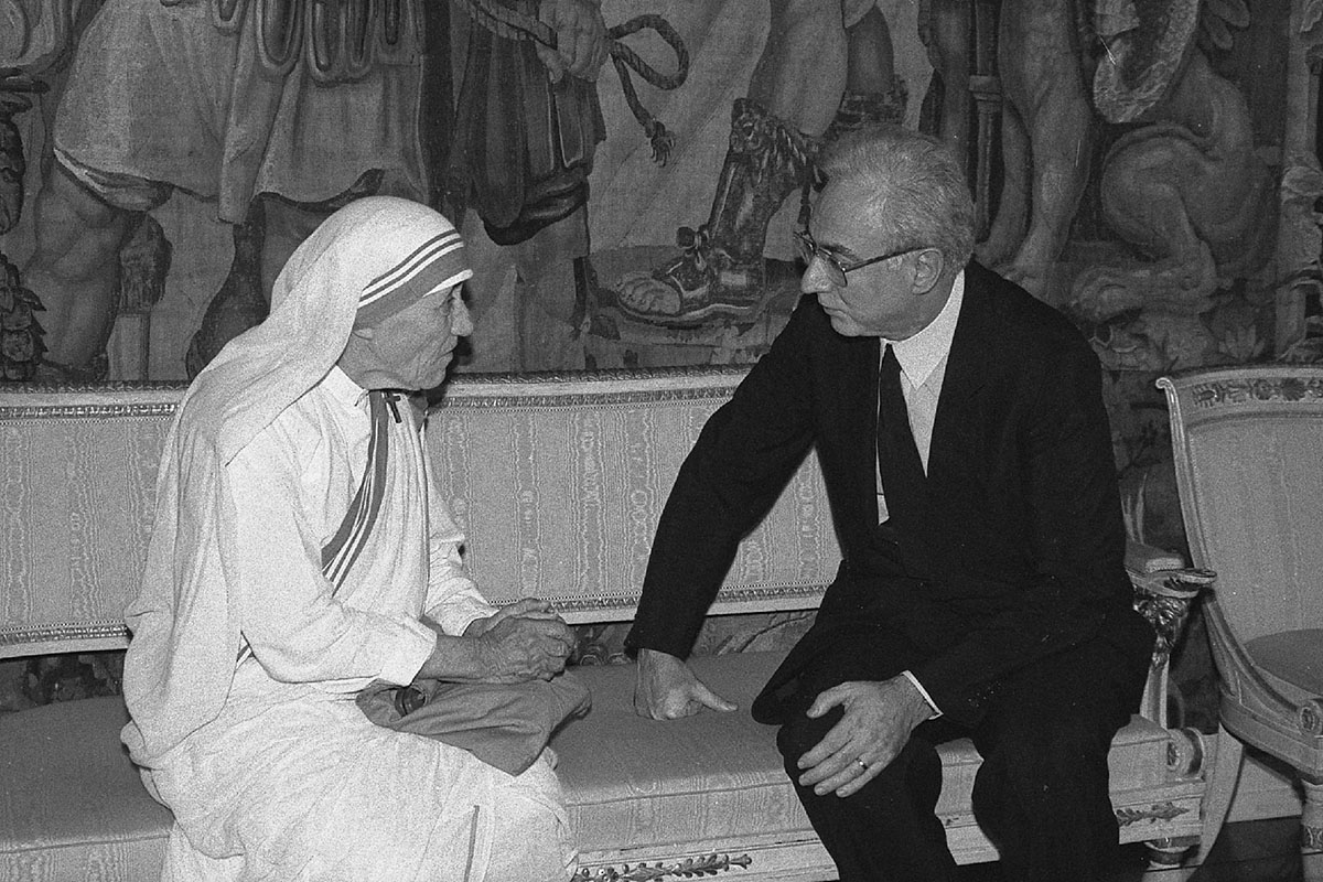2 agosto 1986. Incontro del Presidente della Repubblica Francesco Cossiga con Madre Teresa di Calcutta