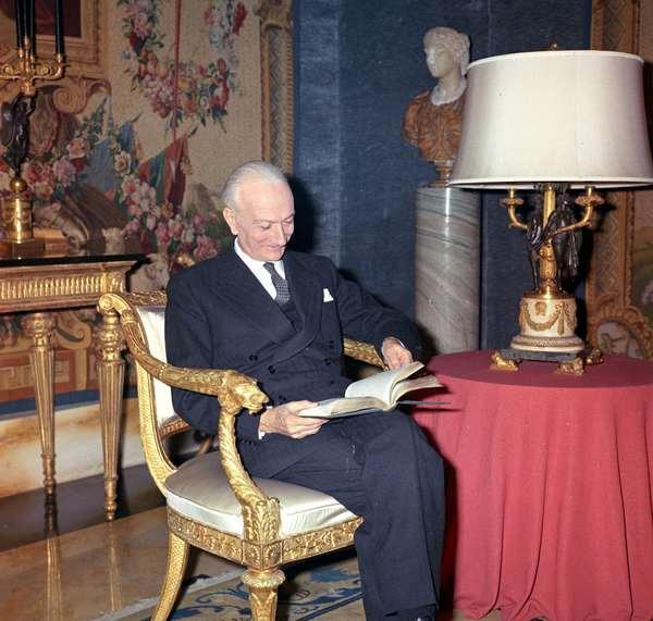 Il Presidente della Repubblica Antonio Segni nel suo studio