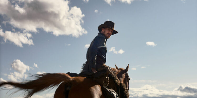 “Il potere del cane”: Benedict Cumberbatch (Phil Burbank). ? Kirsty Griffin|Netflix © 2021