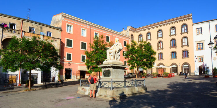 Piazza Tola, Sassari. Foto Adobe Stock | Mat