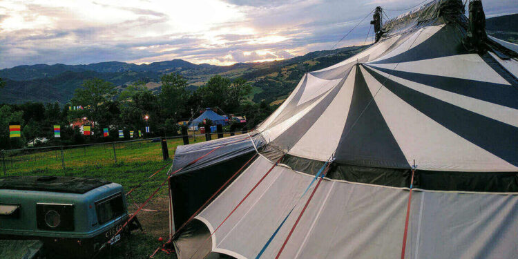 Circo all’attracco Carloforte